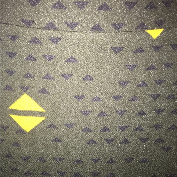 NWT Lularoe Cassie hunter green with triangles - Picture 2 of 5